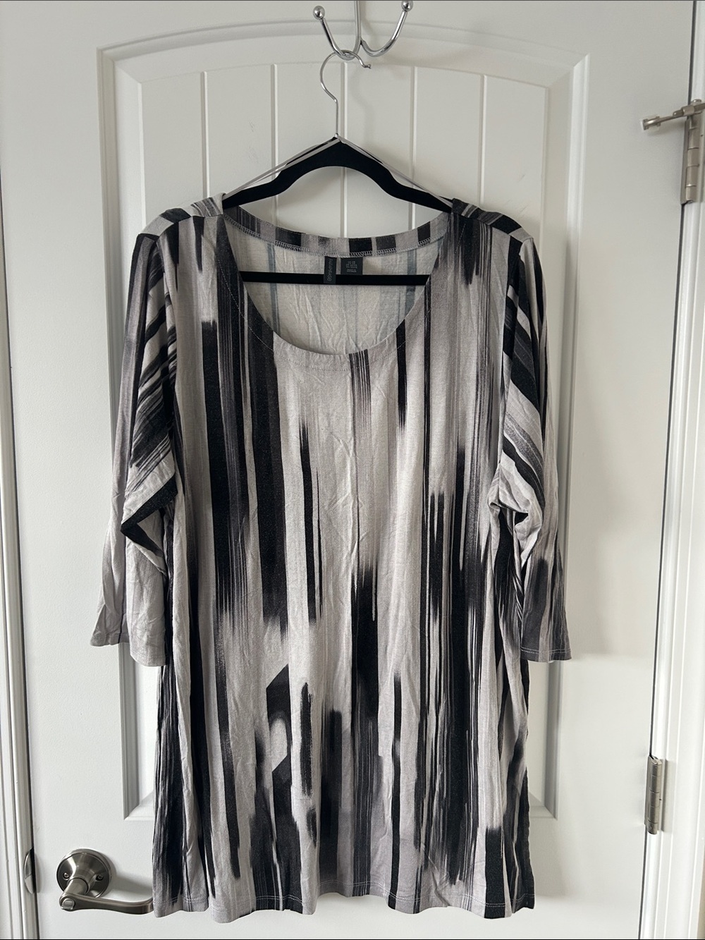 PARAPHRASE Black & Light Gray Striped Tunic Top